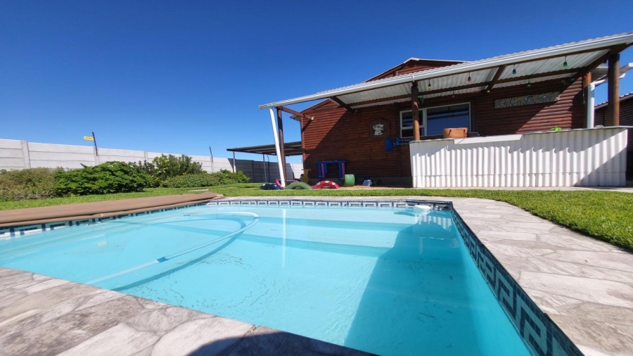 4 Bedroom Property for Sale in Lamberts Bay Western Cape